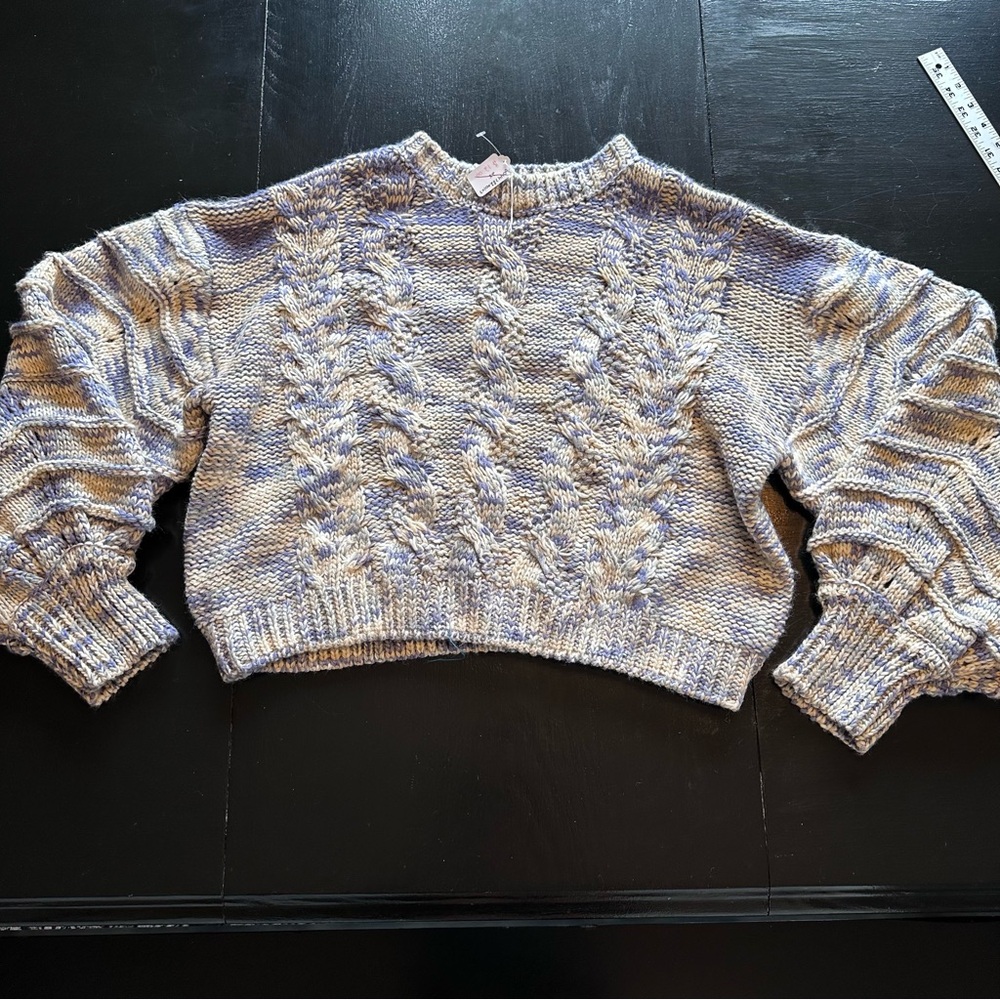 NWT 2XL XXL Cozy Cable Knit Sweater in Cream and Purple Puffy Arm Crop